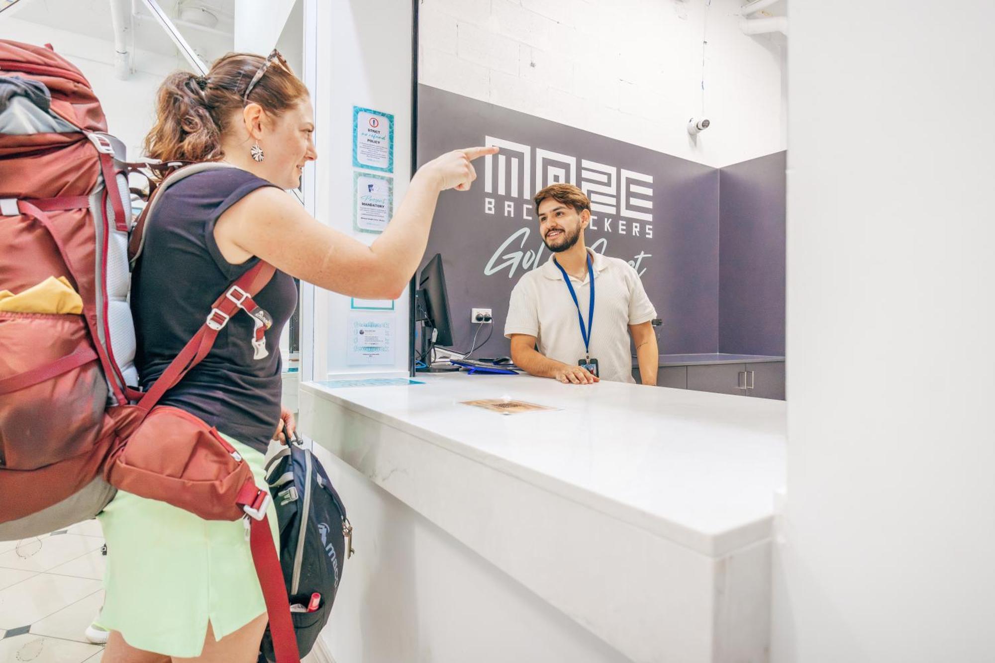 Hostel Maze Backpackers - Gold Coast Exterior foto