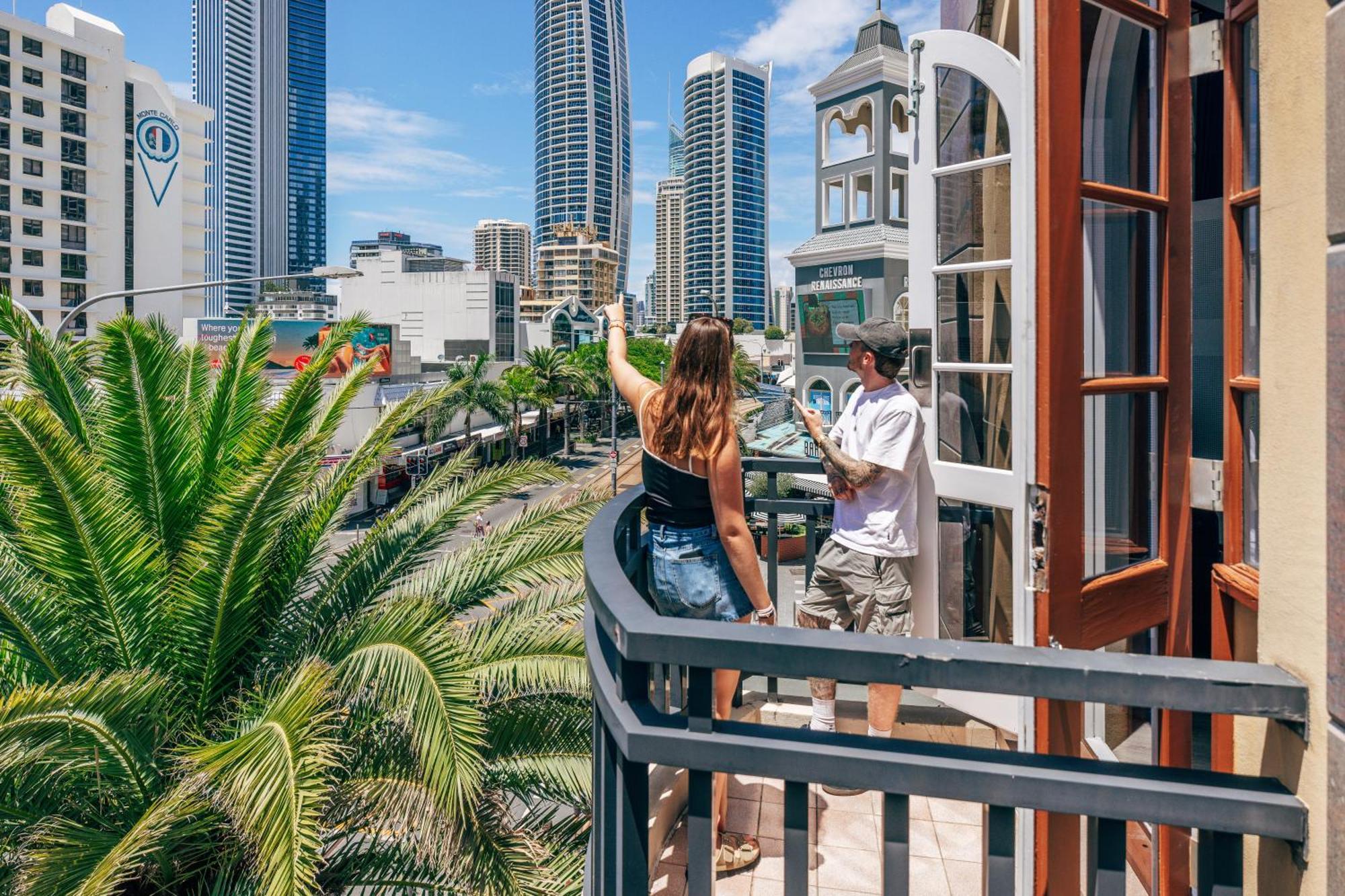 Hostel Maze Backpackers - Gold Coast Exterior foto